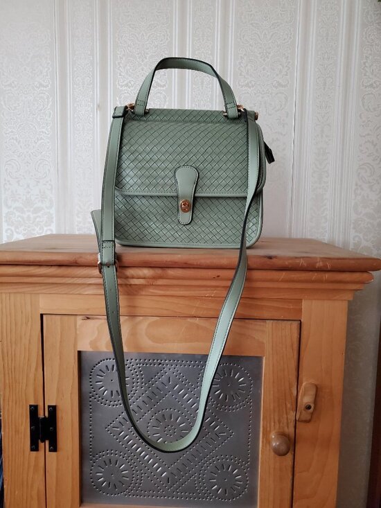 Source Unknown Handbags - NWOT Mint Green Woven Leather Top-Handle/Cross Body Bag